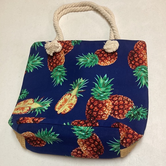 NWOT A&O International Pineapple Tote/Beach bag - Picture 4 of 8